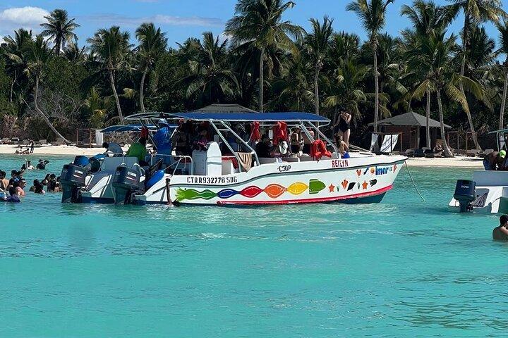 Tour all'isola di Saona con pranzo e trasporto