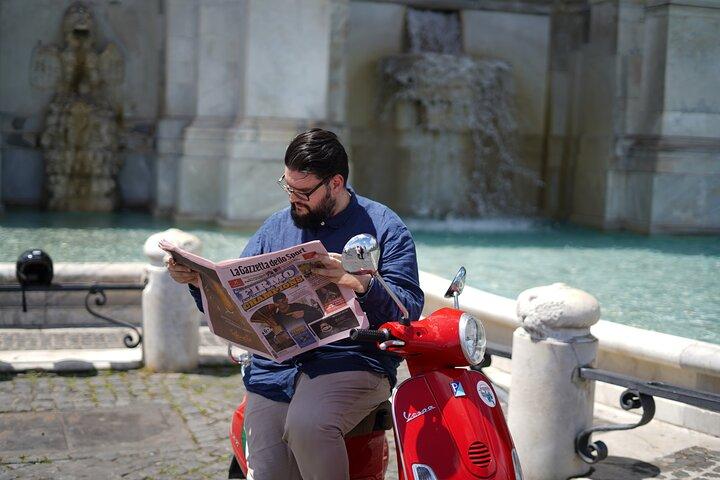 Tour in Vespa Scooter a Roma con RomeIsMyLove Pro Photo Team