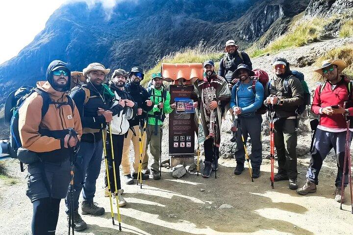 Vandring av Inkaleden till Machu Picchu