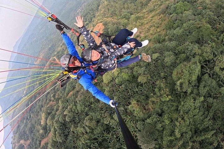 Paragliding Experience in Ha Noi