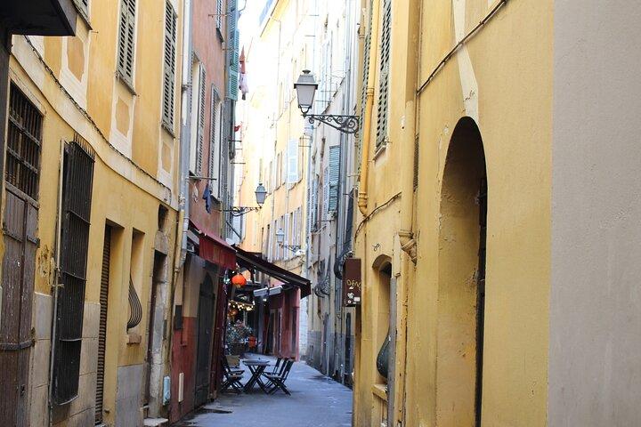 Excursão a pé privada de meio dia em Old Nice França com guia local