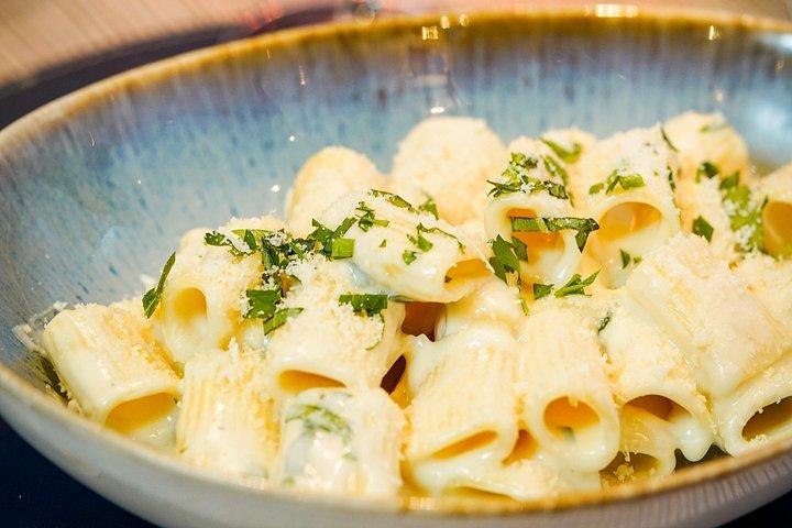 パリ テオ ボート セーヌ川イタリアン トラットリア スタイル ディナー クルーズ