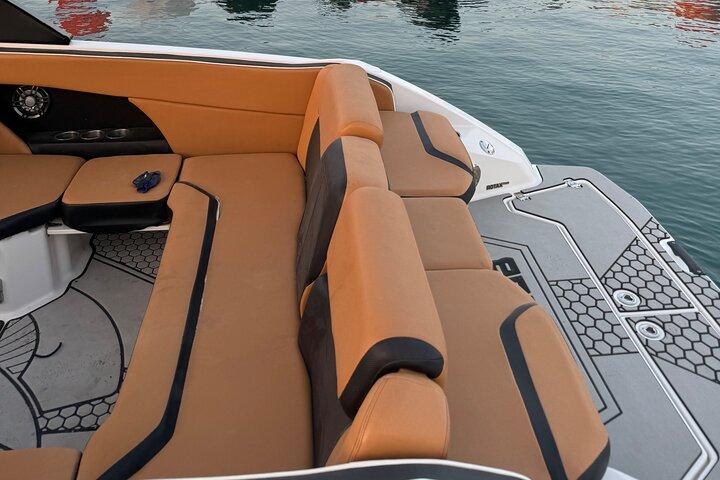Doha Private Jet Boat Thrill Ride