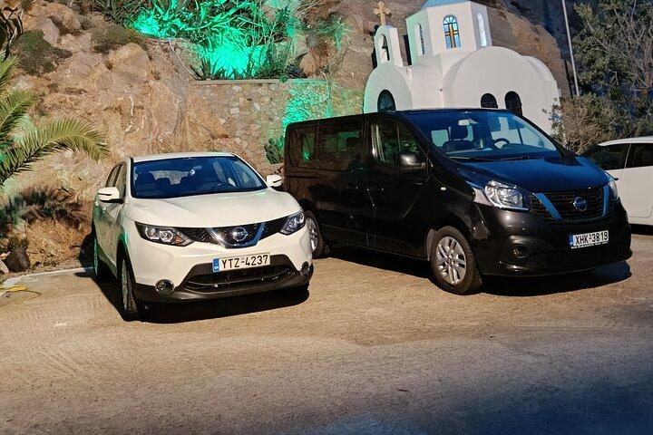 Traslado privado al aeropuerto de Santorini