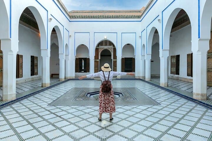 Marrakech : Saadian Tombs & Bahia Palace, Souk and Medina Tour