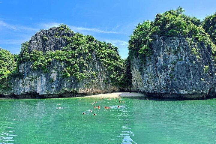 De Cat Ba Island: passeio de barco de dia inteiro Lan Ha Bay & Halong Bay
