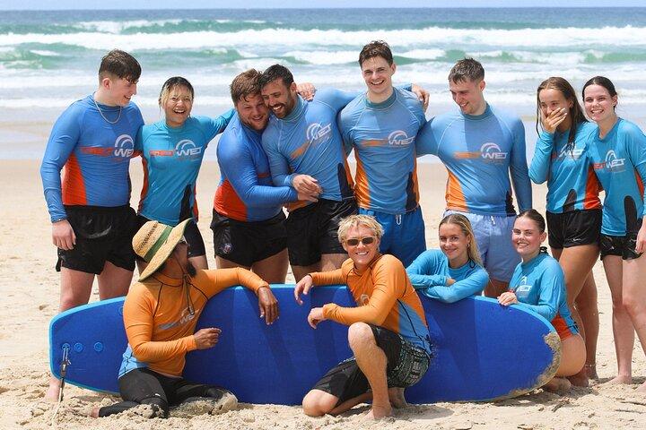 Aula de surf na praia favorita dos moradores de Gold Coast (maiores de 14 anos)