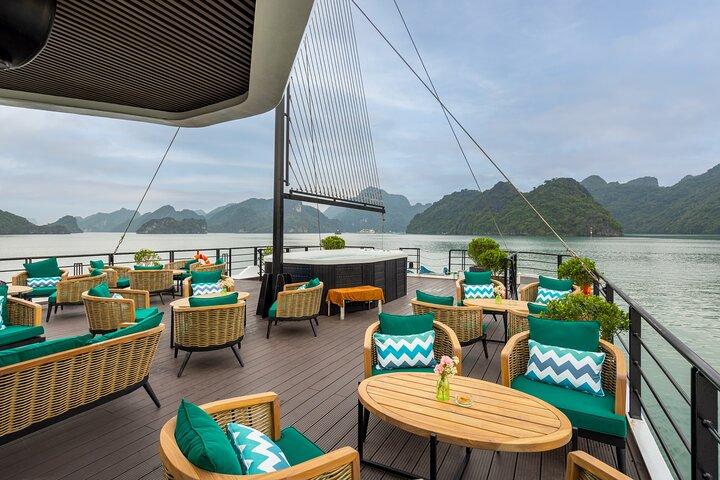 Depuis Hanoi, visite de 2 jours à Ninh Binh avec croisière dans la baie de Lan Ha