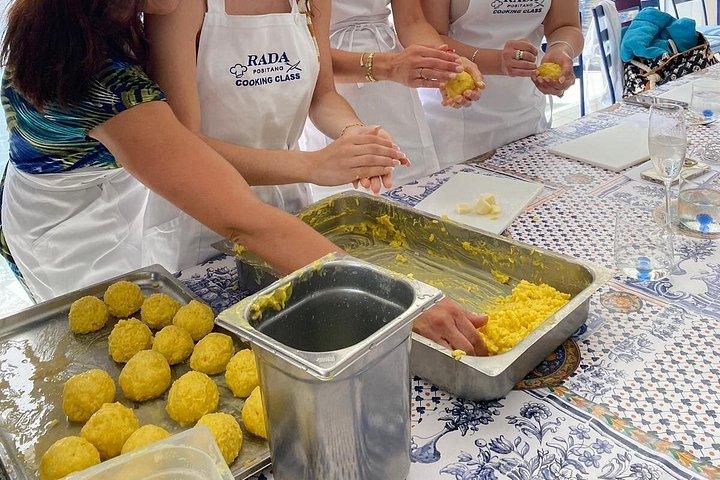 Rada Rooftop Cooking Class in Positano