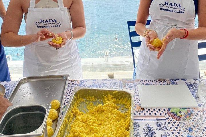 Rada Rooftop Cooking Class in Positano