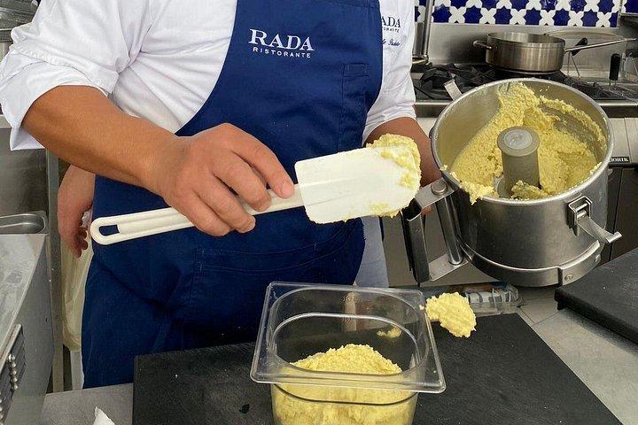 Rada Rooftop Cooking Class in Positano