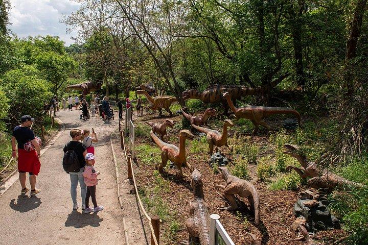 恐竜遊園地 - プラハで最高の恐竜体験