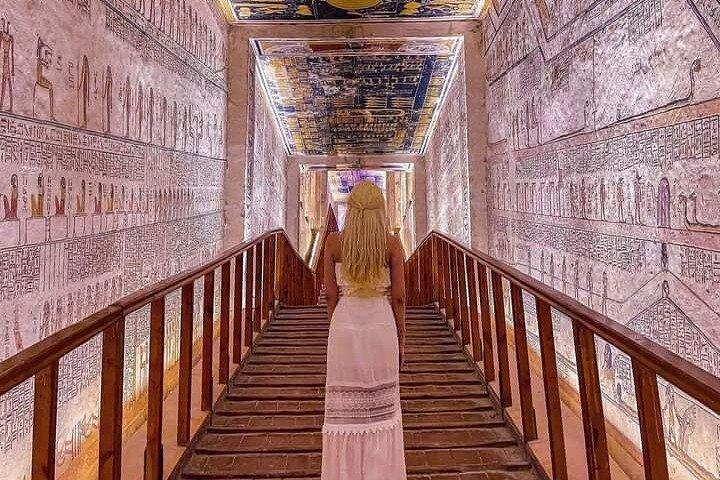 Luxor Day Tour Including Hot-Air-Baloon And Artisans Valley Trip