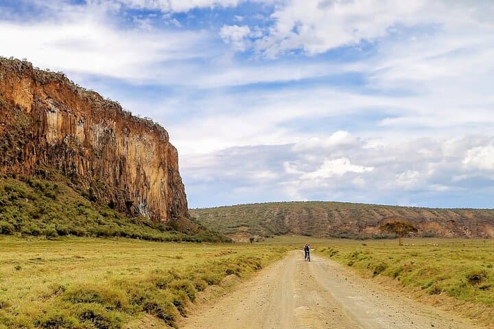 Hells Gate National Park & Lake Naivasha Day Trip from Nairobi
