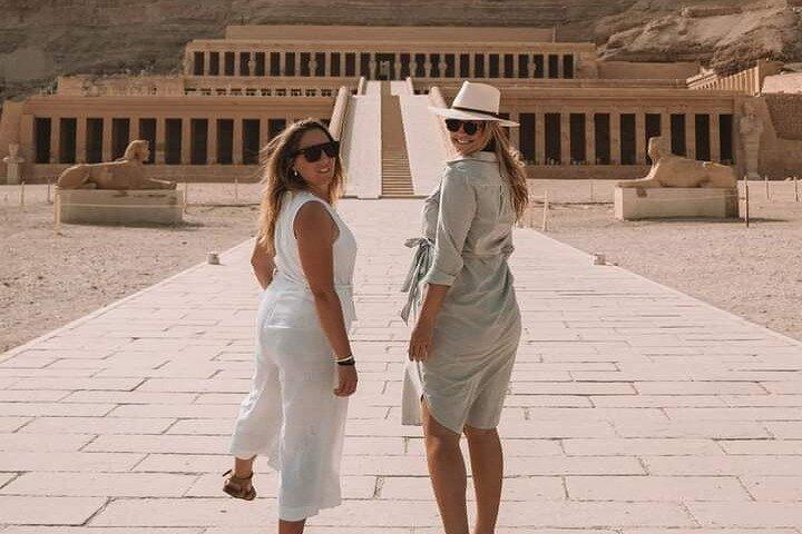 Privat rundtur till dalen av Nobles City of Workers och Habu Temple