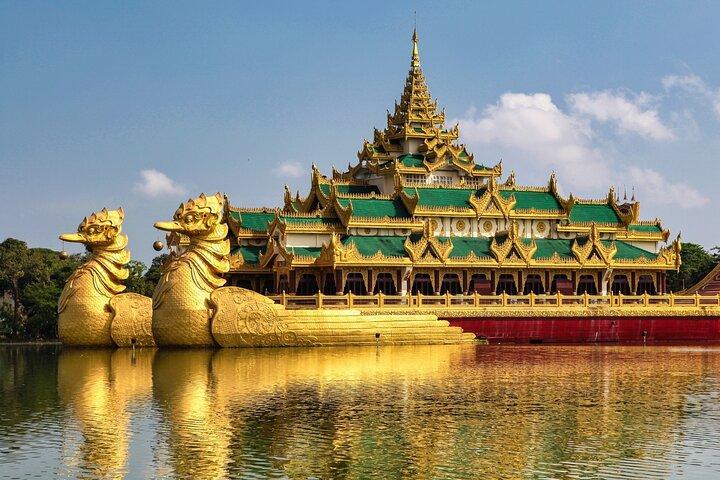 Tour Privado de Dia Inteiro em Yangon
