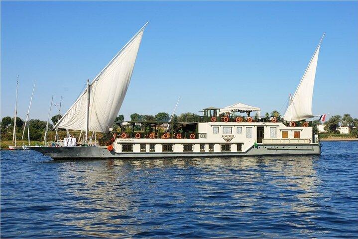 4 nachten Dahabiya van Luxor naar Aswan inclusief luchtballon