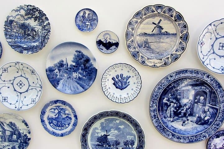 Private tour to The Hague and Delft Blue Potteries from Amsterdam