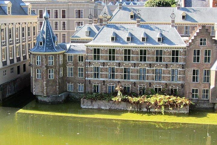 プライベート・ハーグ旅行、アムステルダム発マドゥロダムとデルフトブルー