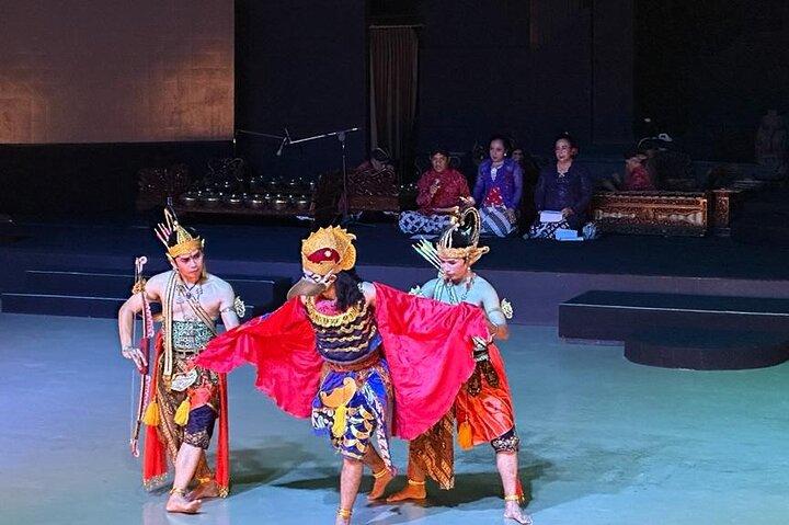 Visite privée du spectacle de ballet Ramayana à Prambanan avec dîner