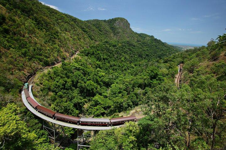 Kuranda, Scenic Rail, Skyrail und Hartleys Krokodilabenteuer