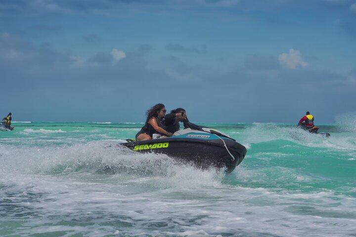 Location de JetSki dans les Cayes de San Pedro