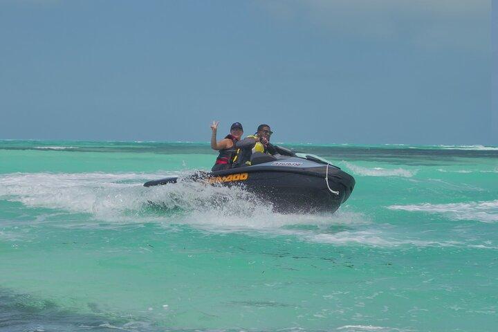 Location de JetSki dans les Cayes de San Pedro