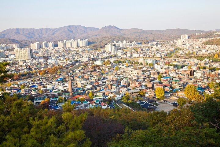 Private Suwon Heritage Tour: Folk Village & Hwaseong Fortress