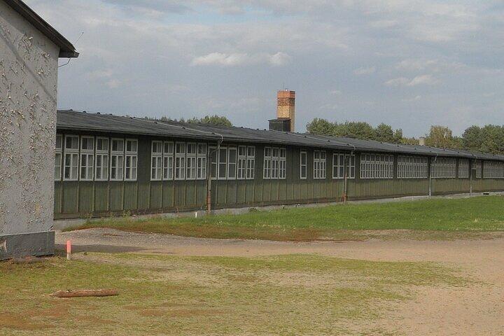 Excursión privada de un día de Berlín a Potsdam, Sachsenhausen, conductor local