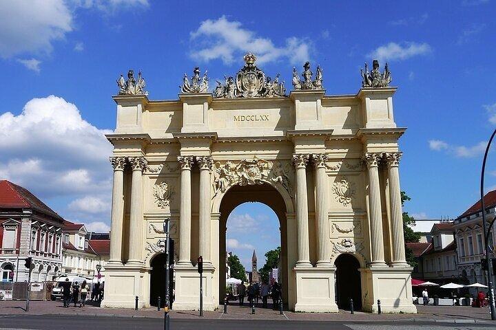 Excursion privée d'une journée de Berlin à Potsdam, Sachsenhausen, chauffeur local