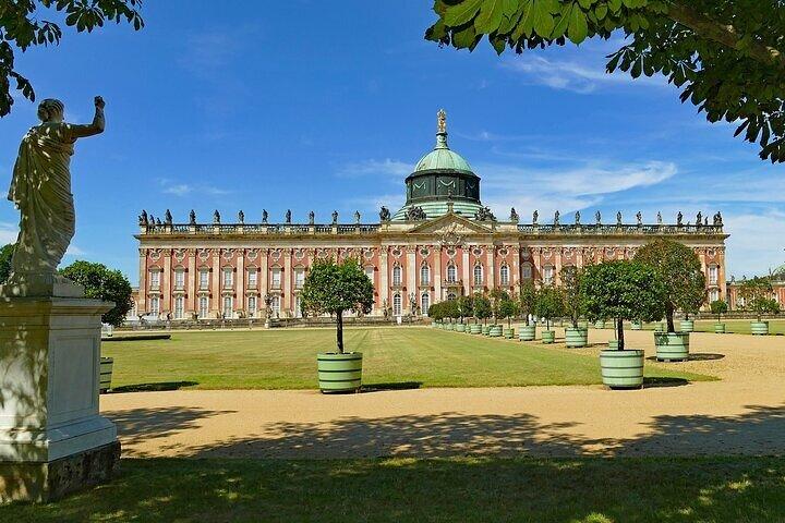 Excursion privée d'une journée de Berlin à Potsdam, Sachsenhausen, chauffeur local