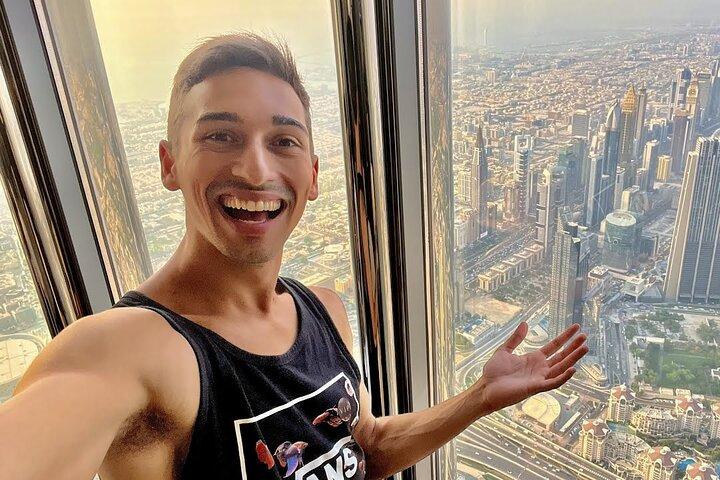 Private Tour: Hin- und Rücktransfer mit Burj Khalifa-Spitzenticket