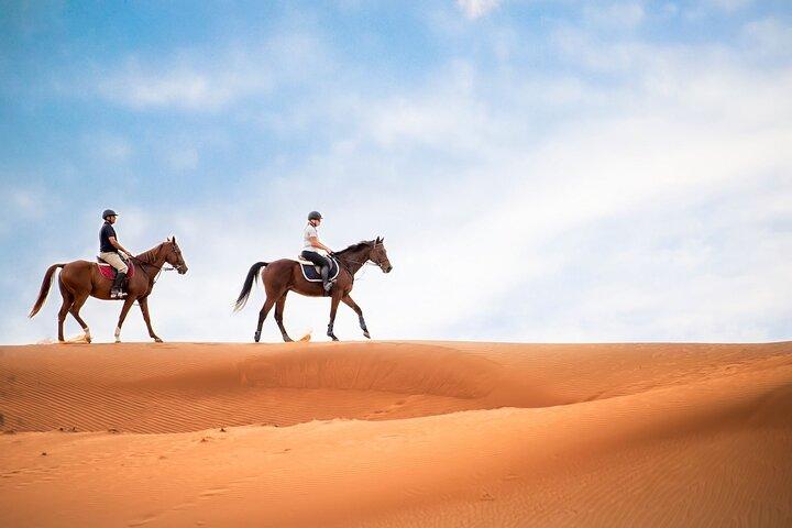 Doha Reiten Abenteuer in der Wüste mit Transfers