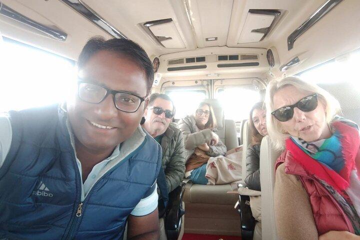 Private Udaipur City Tour With a Professional Guide and Chauffeur