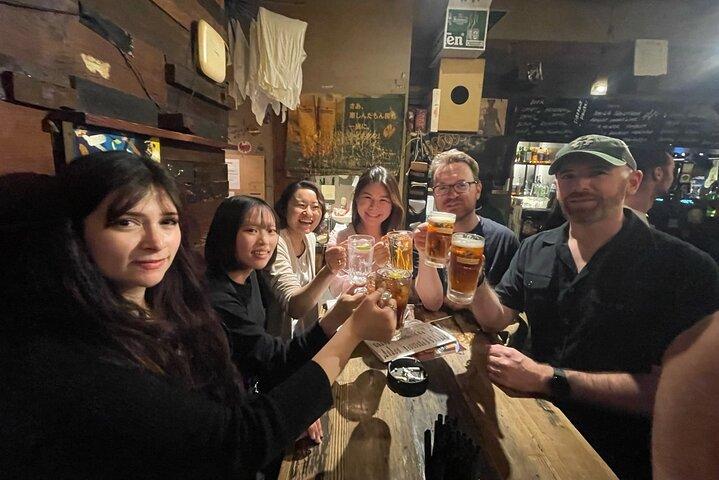 3Hour Osaka Pub Crawl Bar Hopping Nightlife Guided Tour in Namba