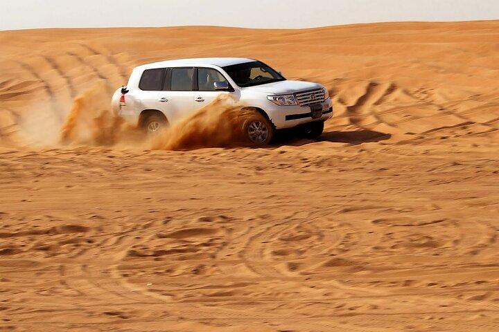 Safari nel deserto delle dune rosse con barbecue