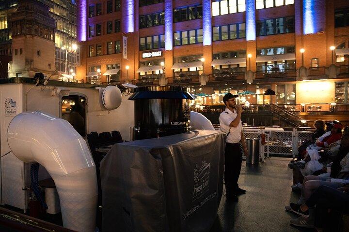 Chicago River Ghost & Dark History nattkryssning
