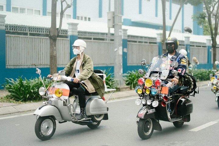 Hô Chi Minh-Ville met en lumière la visite des pierres précieuses cachées par Heritage Vespa