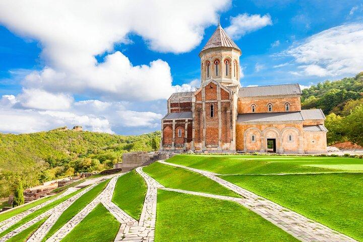 Private Tour von Tiflis nach Kachetien Sighnaghi mit Weinprobe