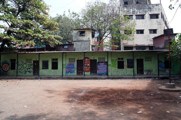 Private Mumbai Sightseeing & Dharavi Slum Tour with Local Guide
