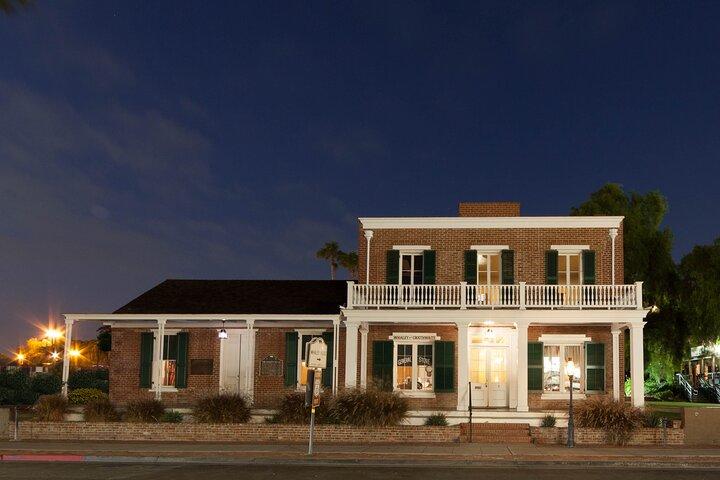 Hoteller i nærheden af Haunted Whaley House