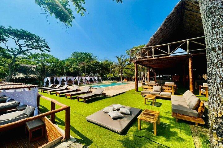 Full Day Experience Islas del Rosario at IBBIZA Beach Club