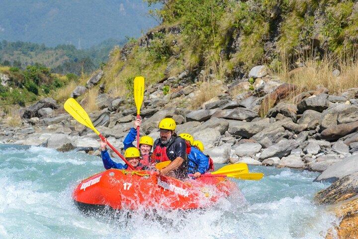 Tour di rafting estremo sul fiume Kali Gandaki di 3 giorni da Pokhara