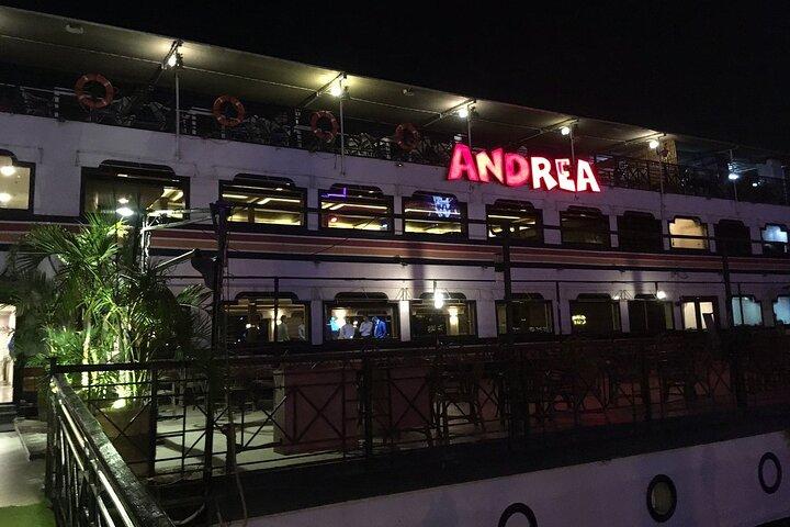 Private Dinner Cruise with Belly Dancing Show in Cairo