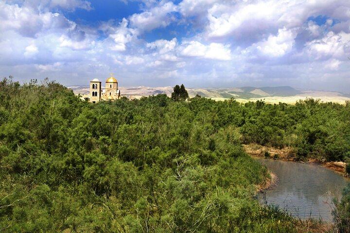 Excursión Betania Sitio del Bautismo de Jesucristo en el Rio Jordan y Visita del Mar Muerto desde Amman