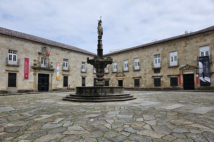 Tour- Guimarães and/or Braga