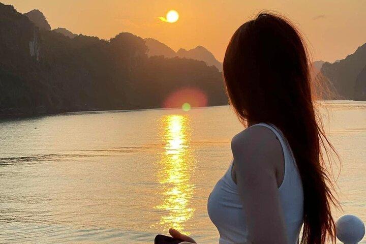 Unvergessliche Lan Ha - Halong-Bucht-Sonnenuntergangstouren ab der Insel Cat Ba