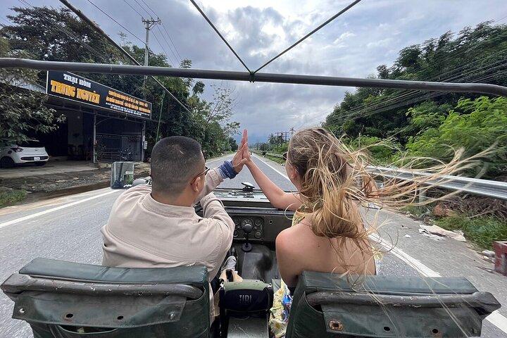 Tour privato da Hue a Hoi An in Jeep tramite Hai Van Pass o Vice Versa