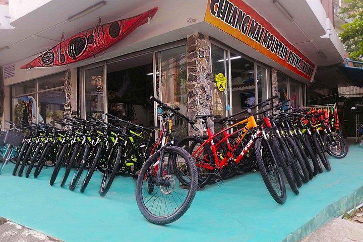 チェンマイハイキング＆ダウンヒルバイクアドベンチャー-サテープ国立公園