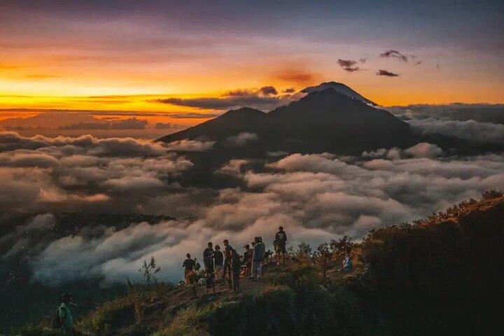 Gita di un giorno a Bali: escursione all'alba di Batur e sorgente termale